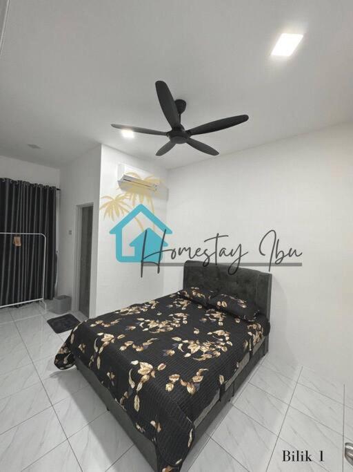 Homestay Ibu ルムット エクステリア 写真